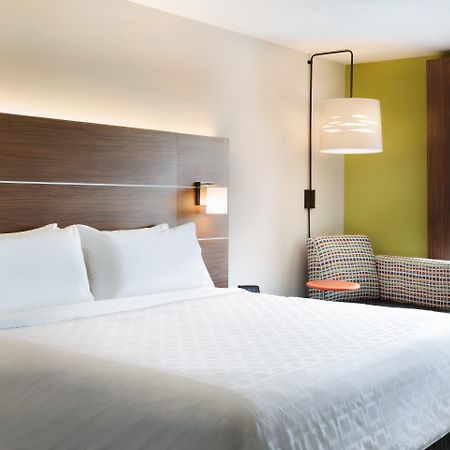 Holiday Inn Express & Suites - Middletown By Ihg Buitenkant foto